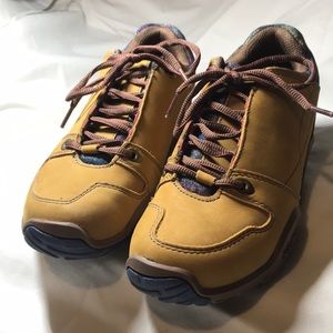 Kuru Kruzr II Hiking Shoes